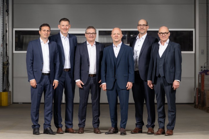 web 17 20250429 frutiger gruppenbild davidschweizer